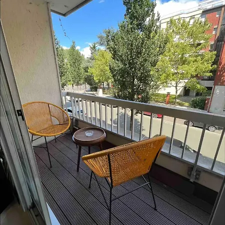 Deux. Pieces Face A La Scene. Apartment Neuilly-sur-Seine Exterior photo